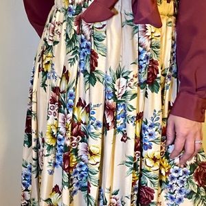 Vintage floral skirt